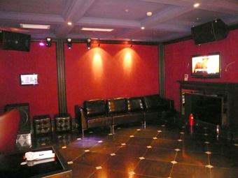 karaoke club卡拉OK會(huì )所